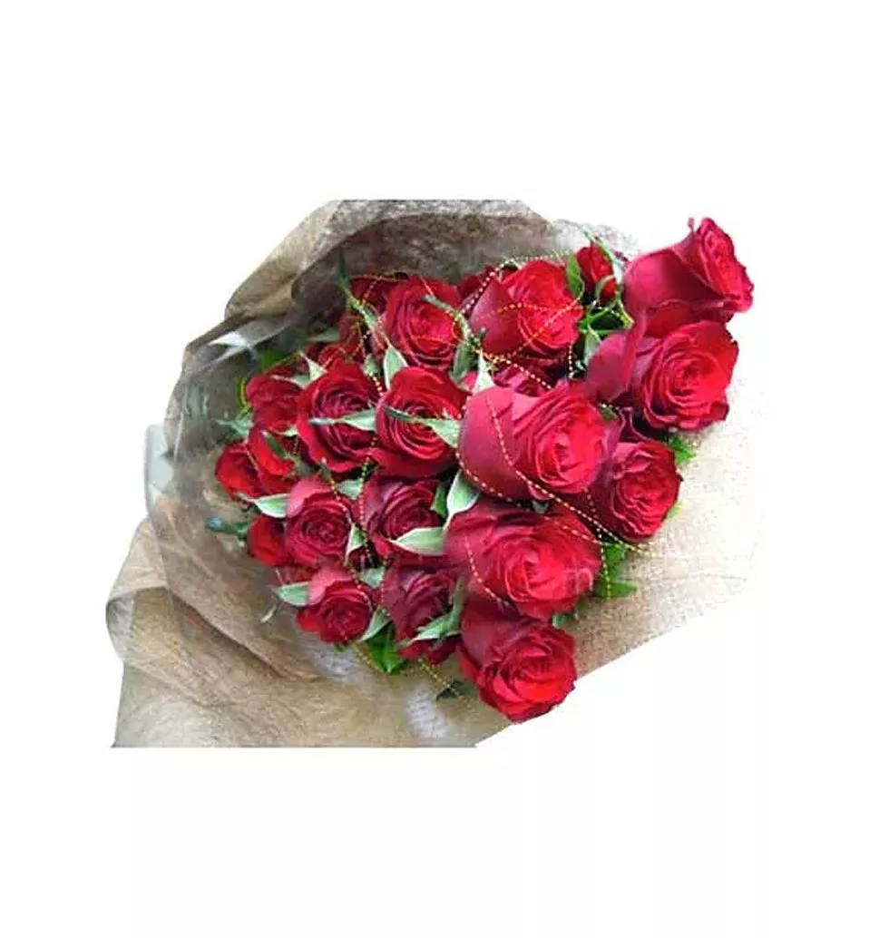Delightful 30 Long Stemmed Fresh Red Roses Bouquet