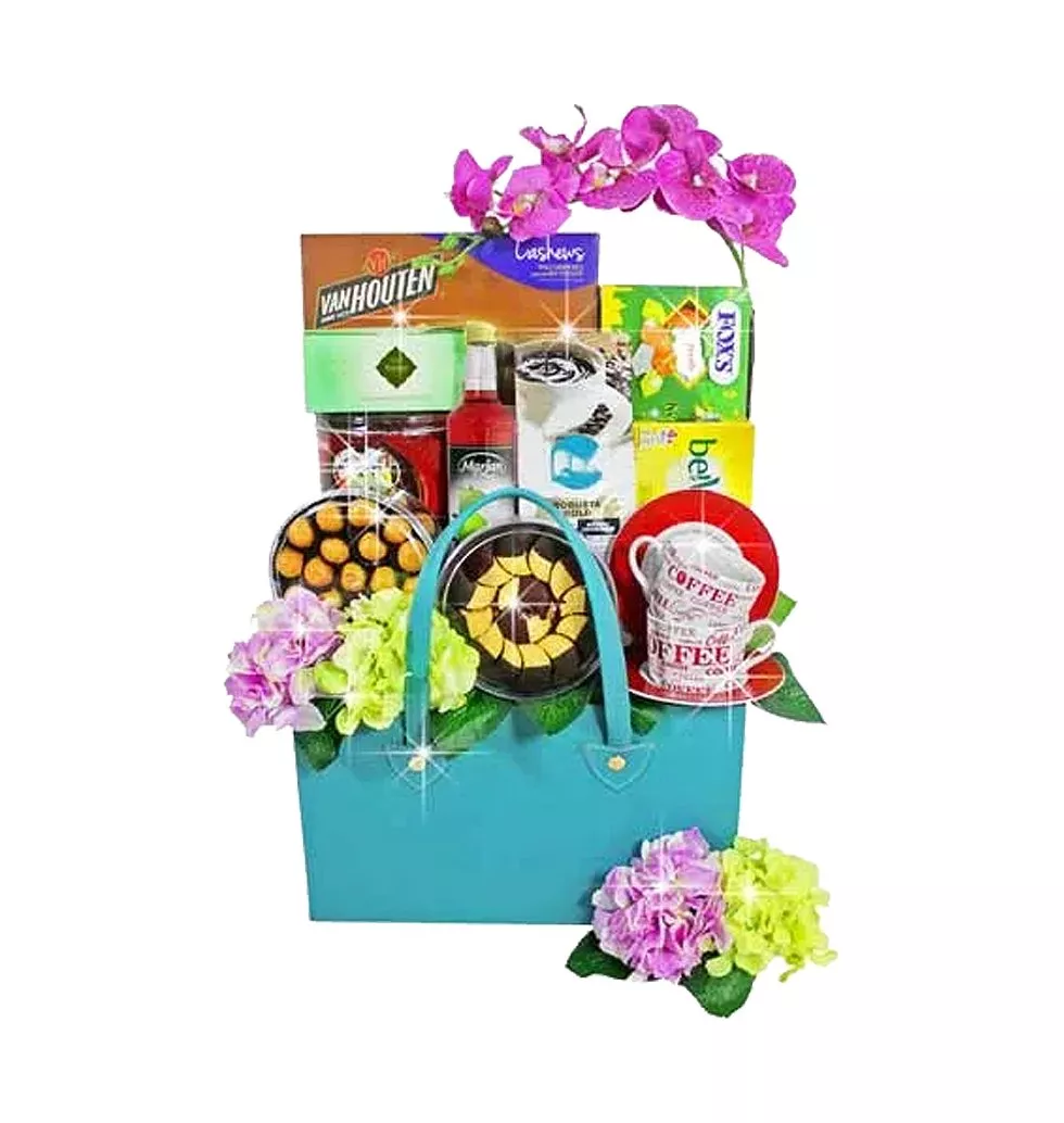 Classy Pursuit Of Happiness Food Gift Hamper